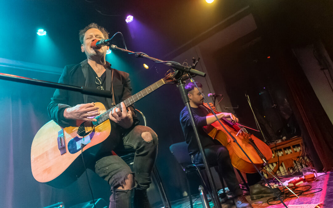 Paramount Styles Trio